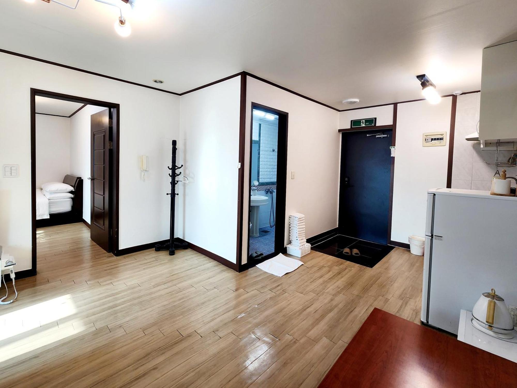 Pureun Jeju Pension Seogwipo Exterior foto