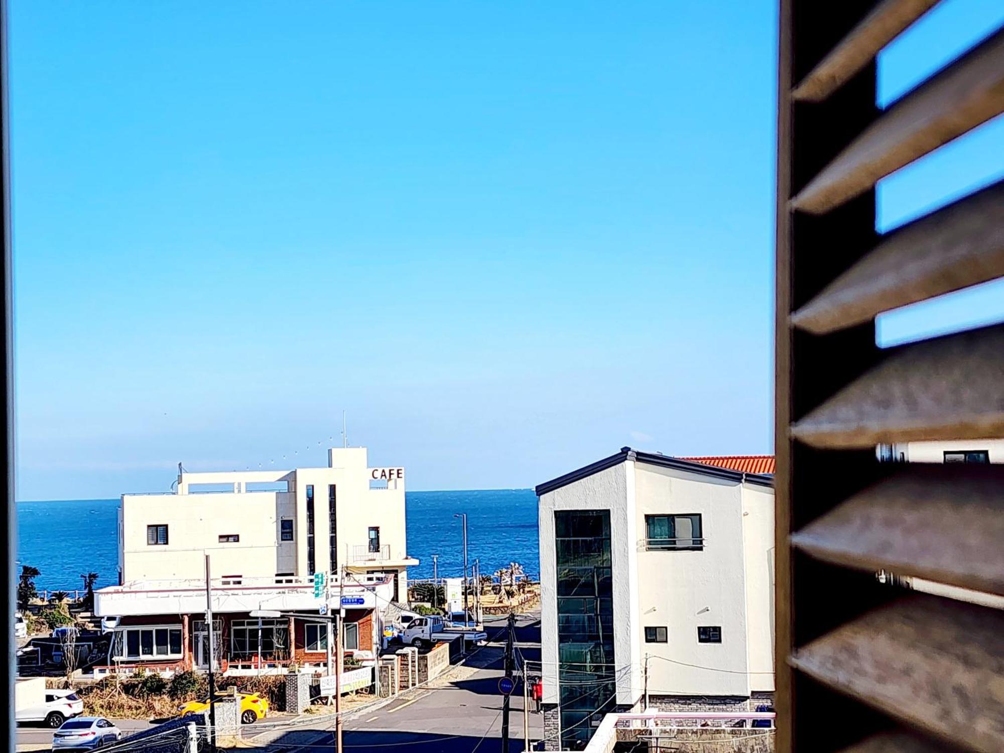 Pureun Jeju Pension Seogwipo Exterior foto