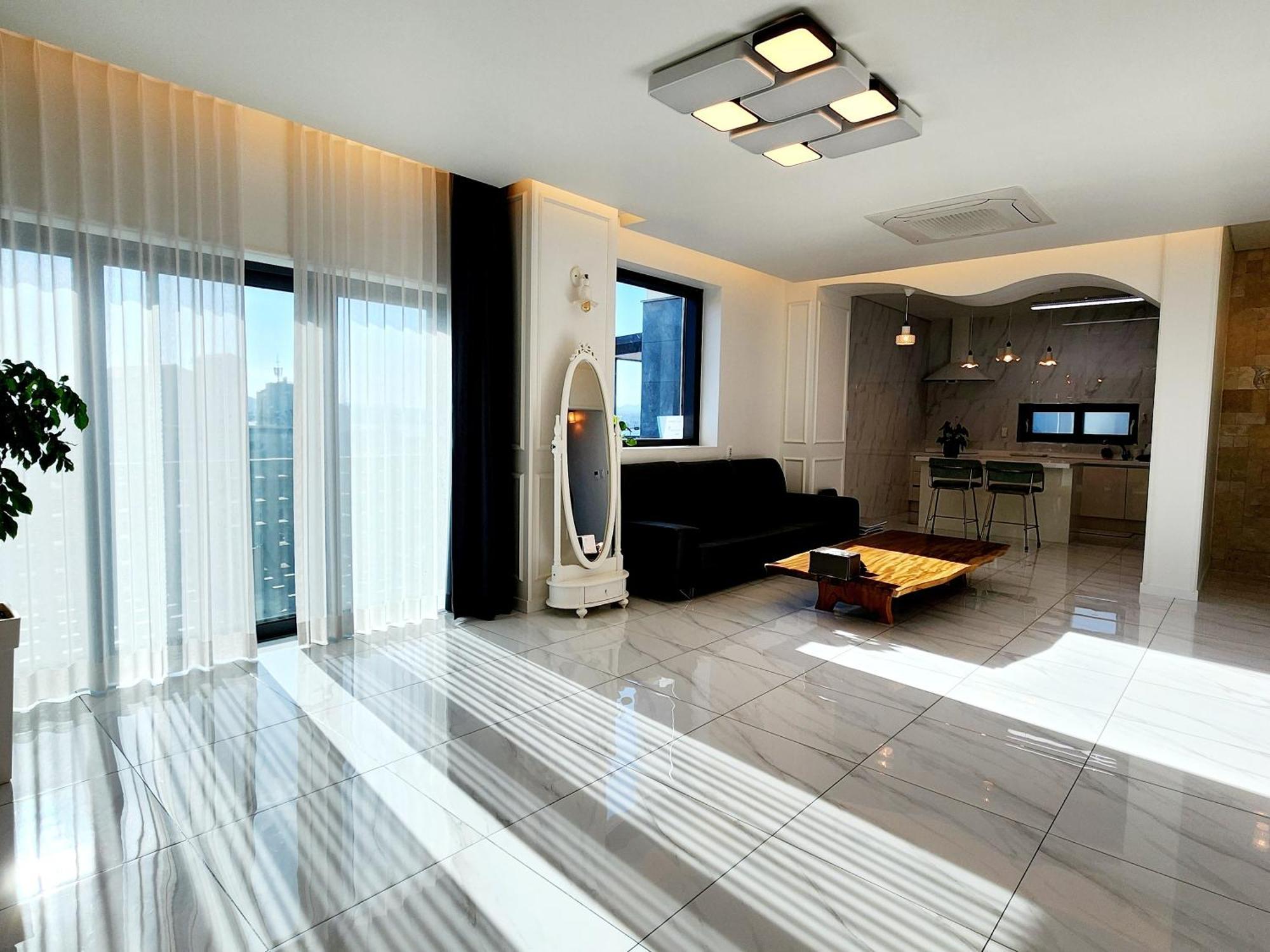 Pureun Jeju Pension Seogwipo Exterior foto