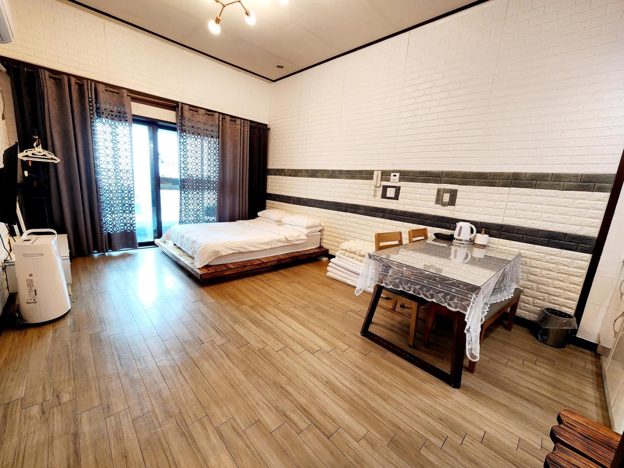 Pureun Jeju Pension Seogwipo Habitación foto