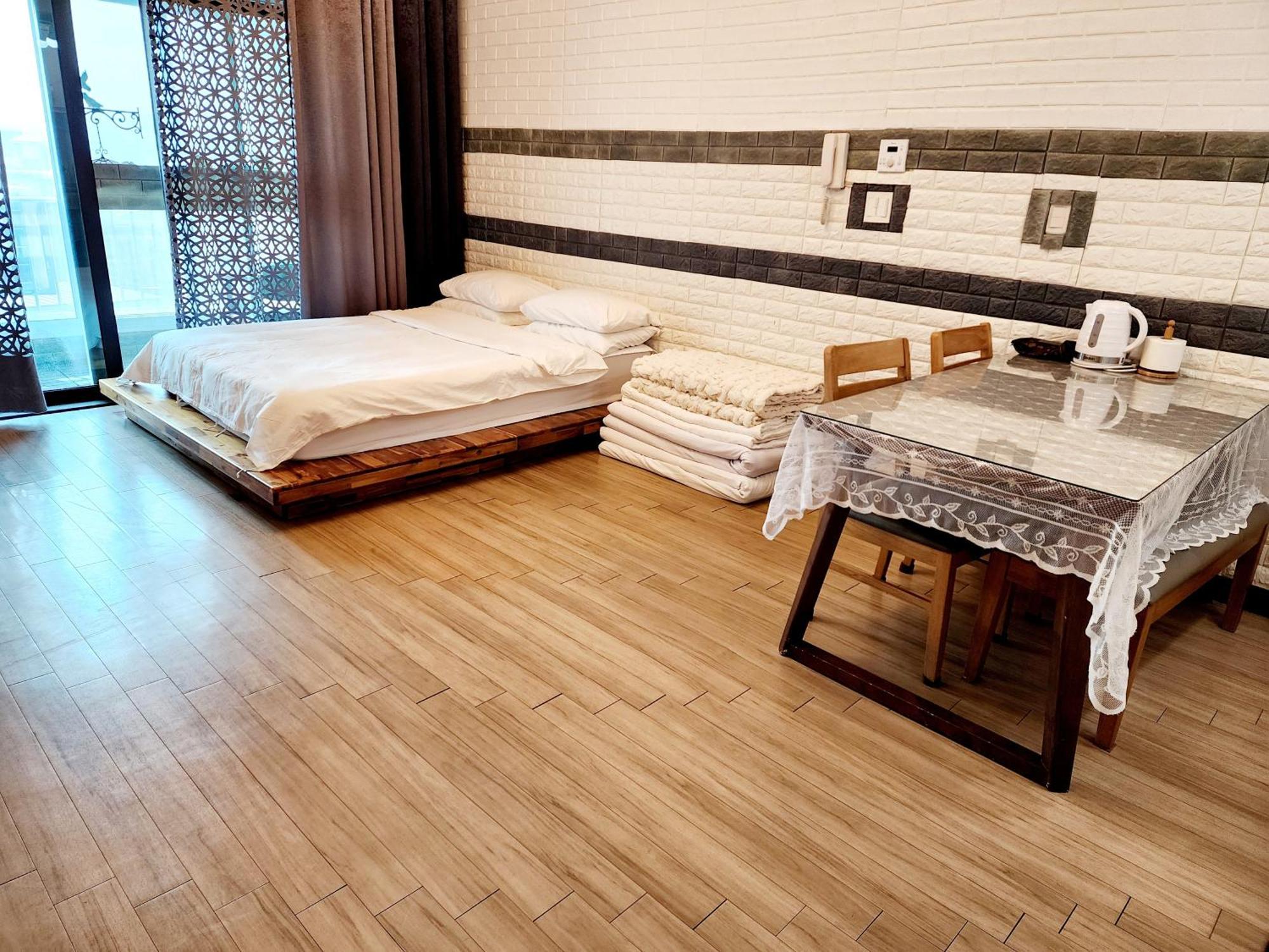 Pureun Jeju Pension Seogwipo Habitación foto